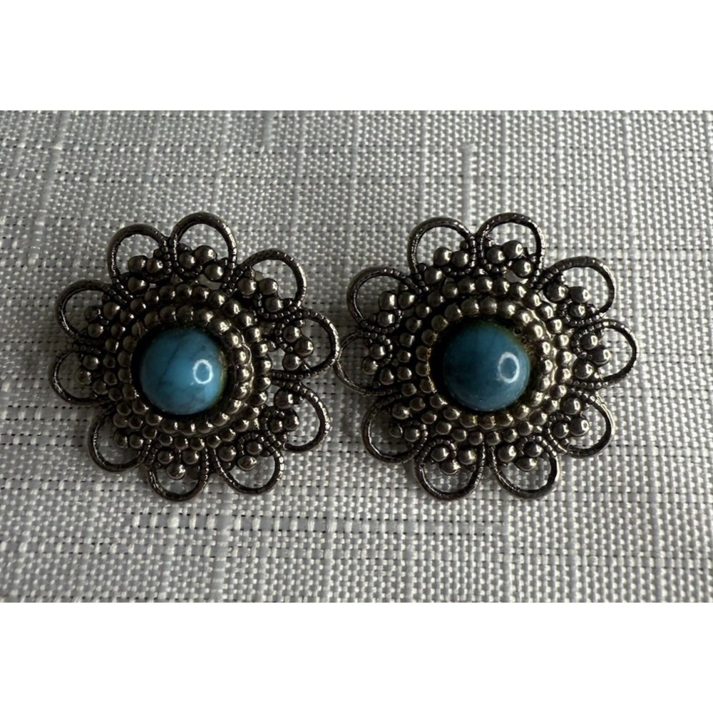 Vintage Southwestern Openwork Silver Tone Clip Earrings‎